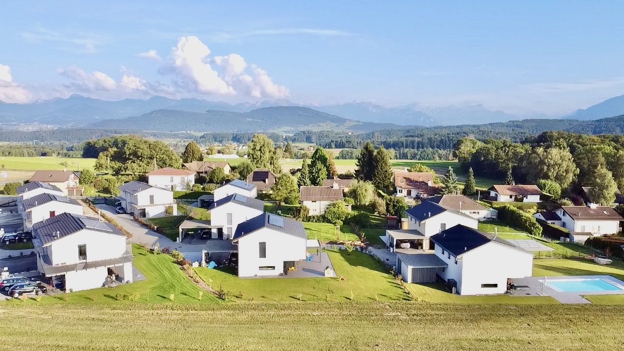 8 APPARTEMENTS BOSSONNENS